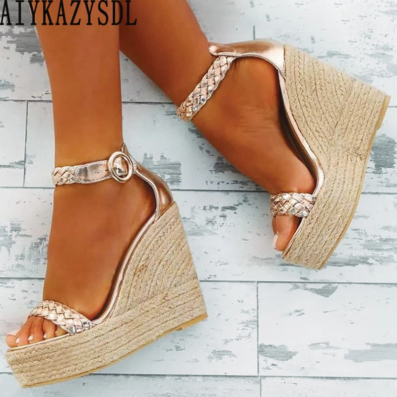 

AIYKAZYSDL 2022 Peep Toe Weave Cane Straw Sandals Buckle Platform Wedge Sandals Women Fashion High Heels Summer Shoes Thick Sole