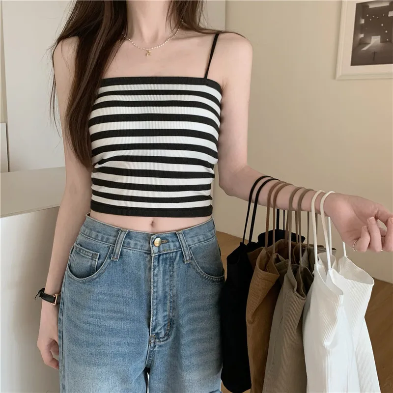 

Beauty back underwear, integrated suspender, bandeau thin shoulder straps, chest pads, gathered slim bottomed vest