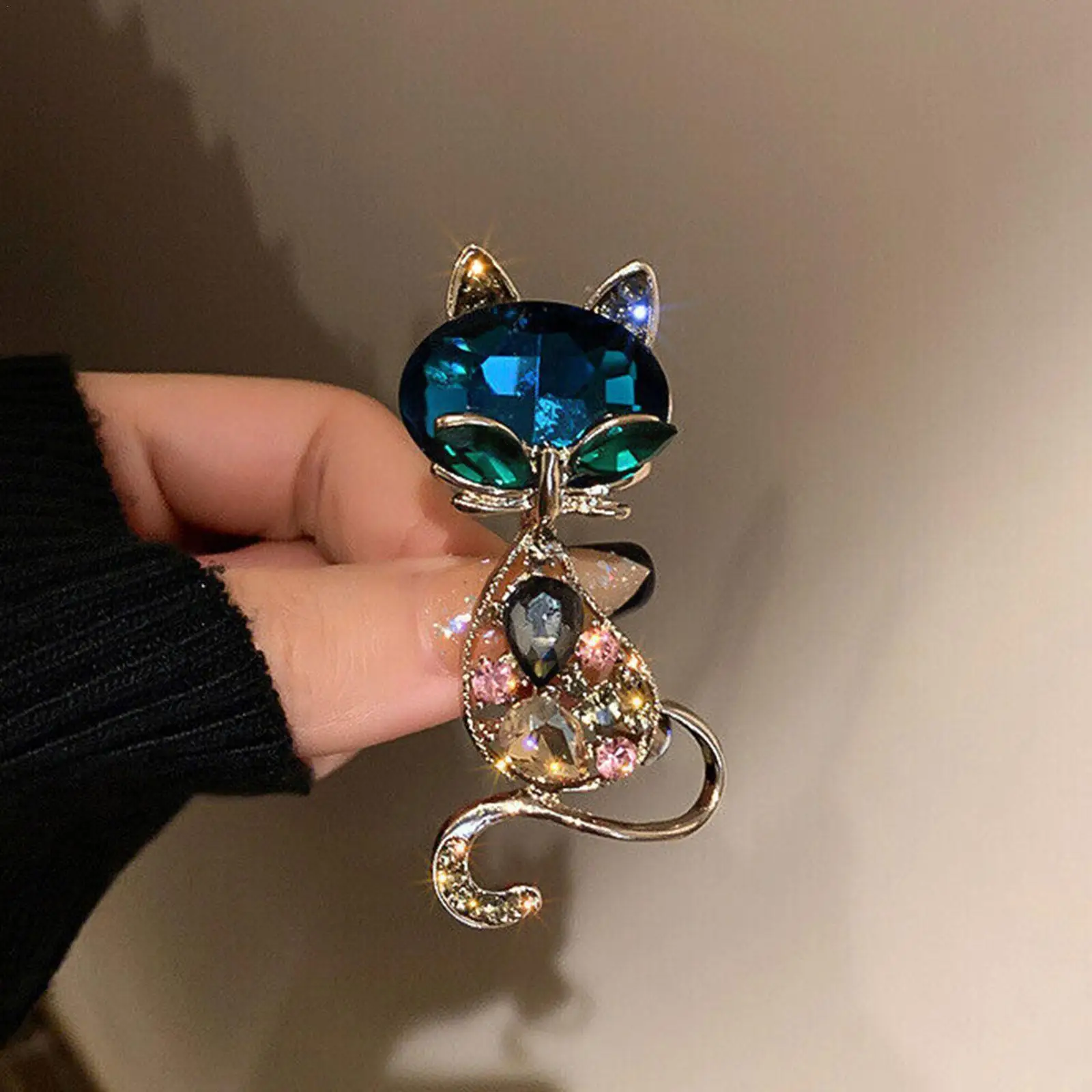 

Fashion Kitten Cat Crystal Brooch Pin Women Costume Decoration Pin Party Cute Jewelry Brooch Wedding Sexy Kitten Gifts M4M5