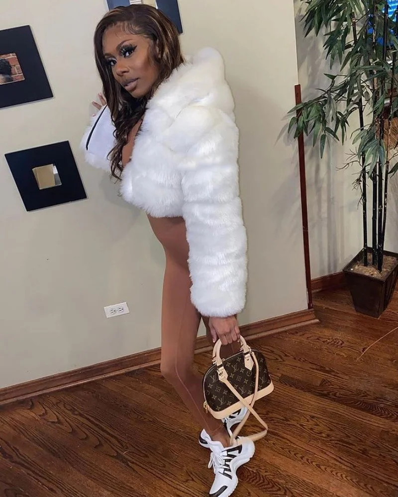 Fashion Autumn Winter High Quality Faux Fox Fur Coat Women 2021 Vintage Long Sleeve with Cap Slim Short Jackets Furry Coat Femme