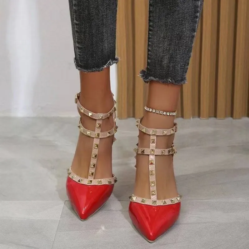 Women's Shoes Roman Fashion Rivet Sandals Sexy Nightclub Stiletto Heels Patent-leather Metallic Rivet Hollow High Heels