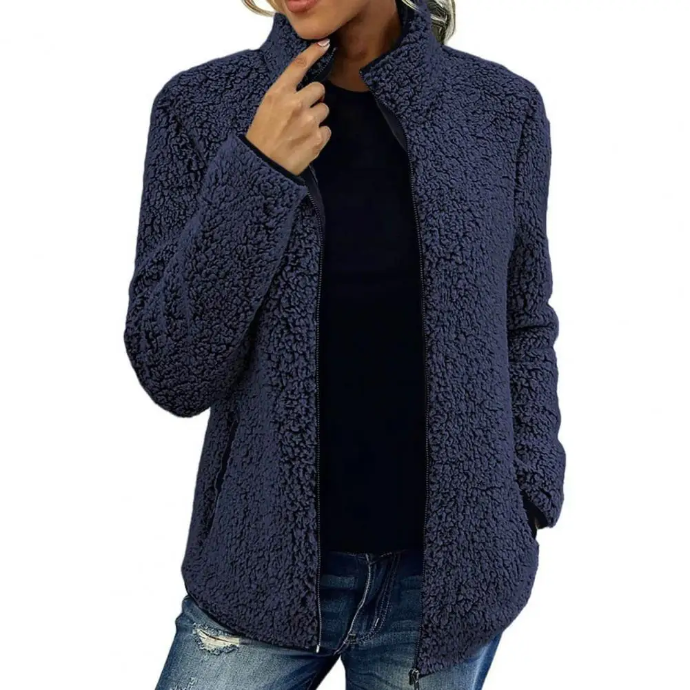 

Пушистое пальто с застежкой-молнией ветрозащитная непромокаемая пушистая Повседневная осенне-зимняя куртка из искусственного меха пальто...