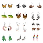 2022 Милые акриловые женские серьги с бабочкой лягушкой котом модные красочные маленькие животные мотылька голубь подвеска серьги для девочек Забавные ювелирные изделия