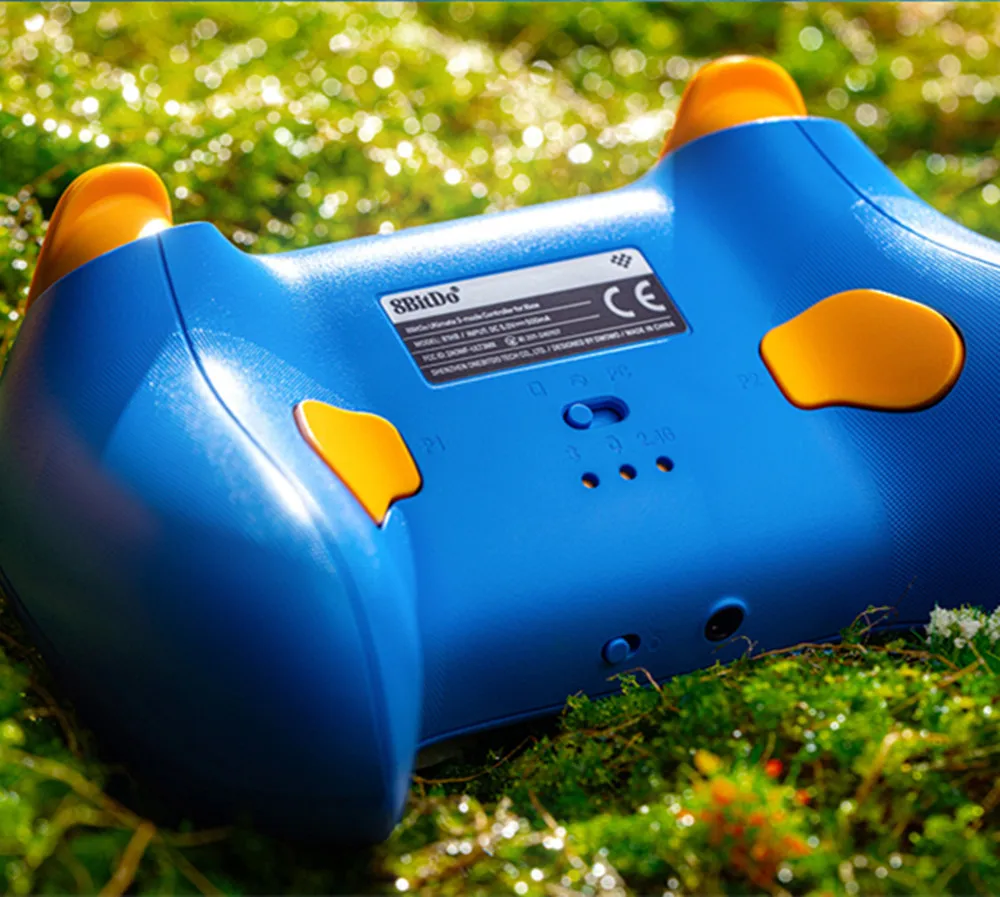 Фото Беспроводной контроллер 8Bitdo Ultimate Controller Anniversary Edition 2.4G для Xbox, Windows и Android, совместимый с Xbox One №5