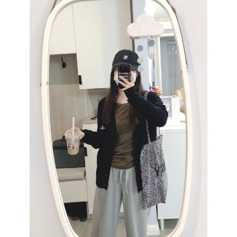 Adai [Модный вязаный кардиган с вышивкой] Осенне-зимний новый свитер v-образным