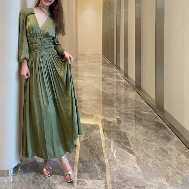 

Women's Robe Green Elastic Waist V-Neck Long Lantern Sleeve Holiday Midi Dress