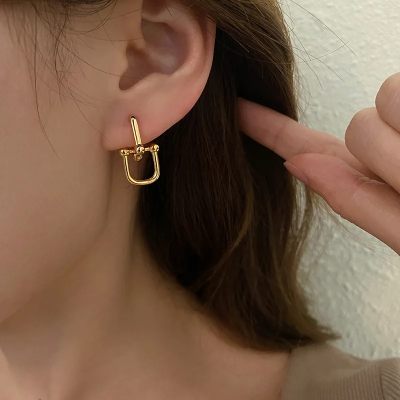 Геометрические креативные модные металлические серьги-гвоздики из цинкового