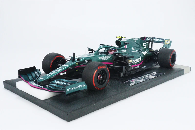 

MINICHAMPS 1:18 2021 F1 ASTON MARTIN COGNIZANT AMR21 #5 S.VETTEL 2ND AZERBAIJAN