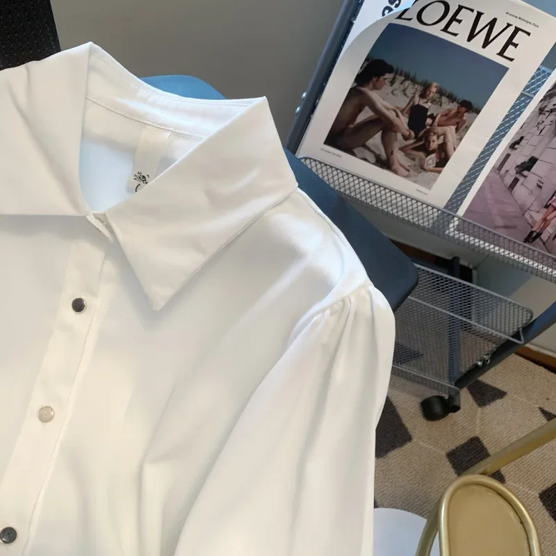 Осень 2023 новая винтажная простая однотонная свободная белая рубашка с длинными