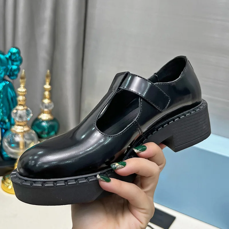 

Simple Casual Genuine Leather Round Toe Buckle Strap Vintage Single Shoes Spring And Summer Thick Sole Women's Loafers