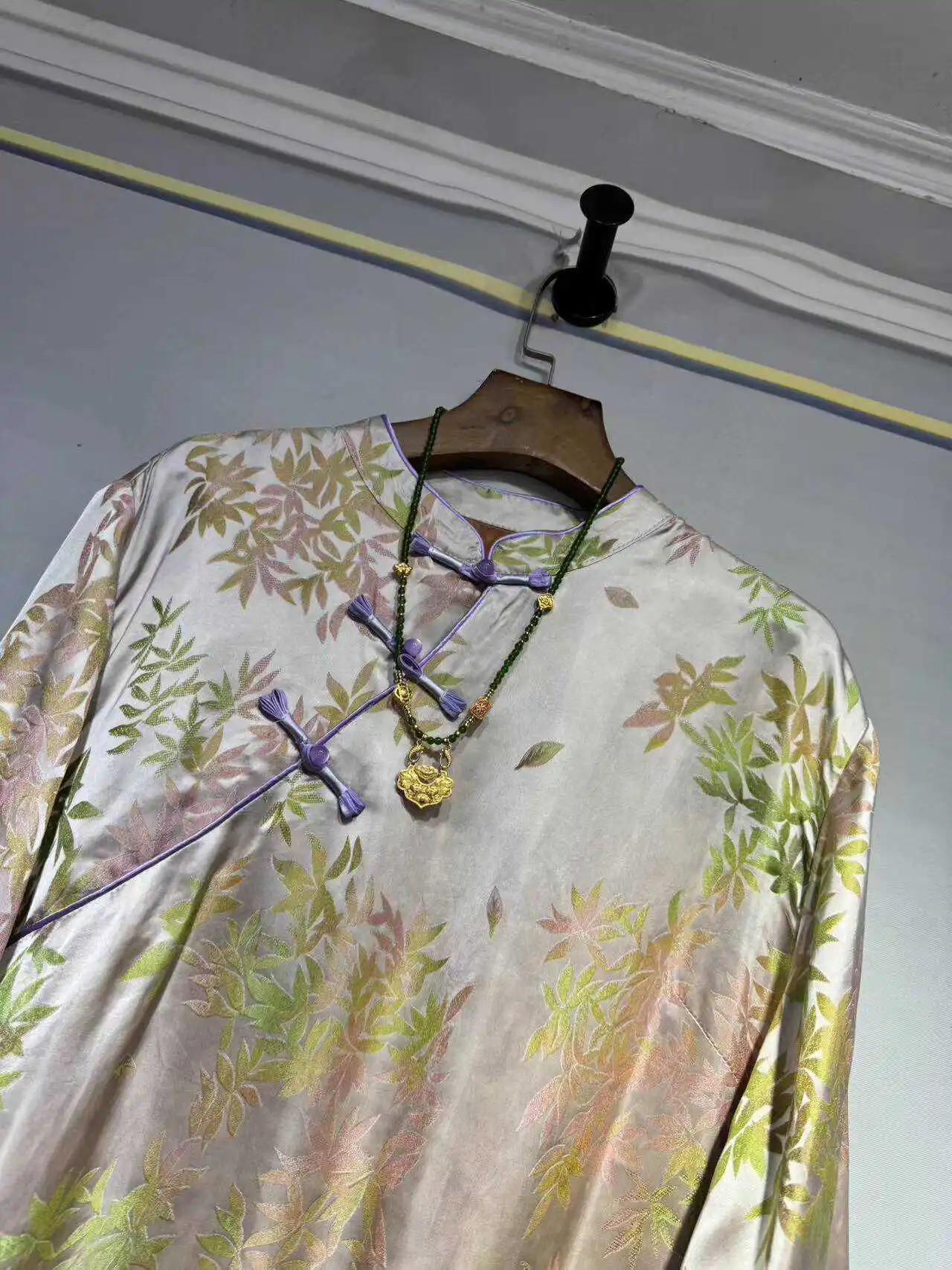 Новое летнее платье Xiangyun в китайском стиле на пуговицах длинное Ципао улучшенном