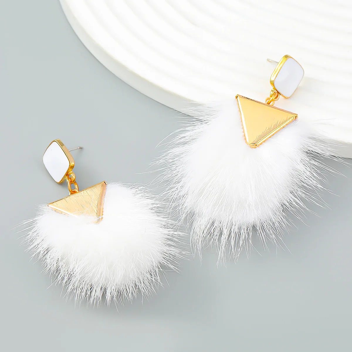 Серьги-подвески женские из искусственного меха кролика с помпоном 1 пара