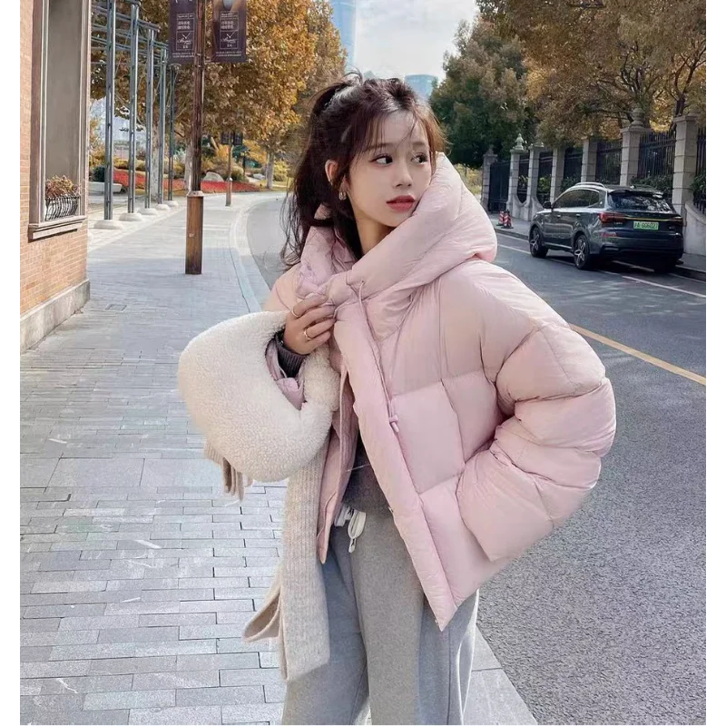 wa kurtka damska Krótka puchowa z kapturem 2024 Płaszcz zimowy Koreańska moda Grube ciepłe parki Luźna biała kaczka Różowa odzież wierzchnia