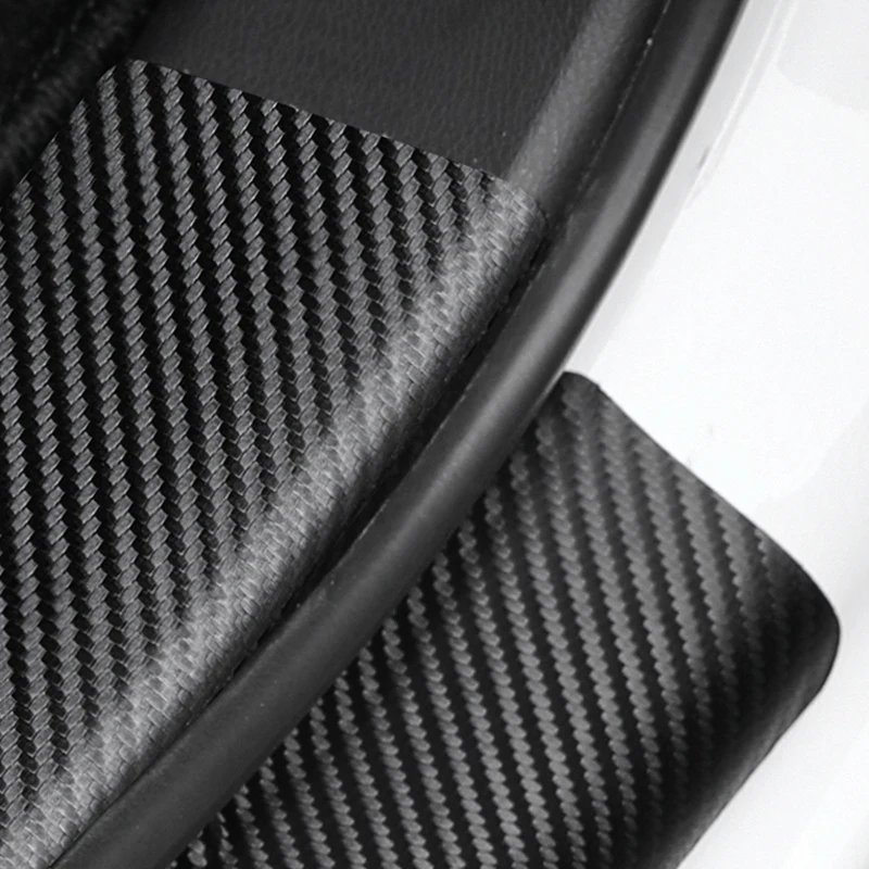 Наклейка на порог автомобиля углеродное волокно защита от загрязнений царапин