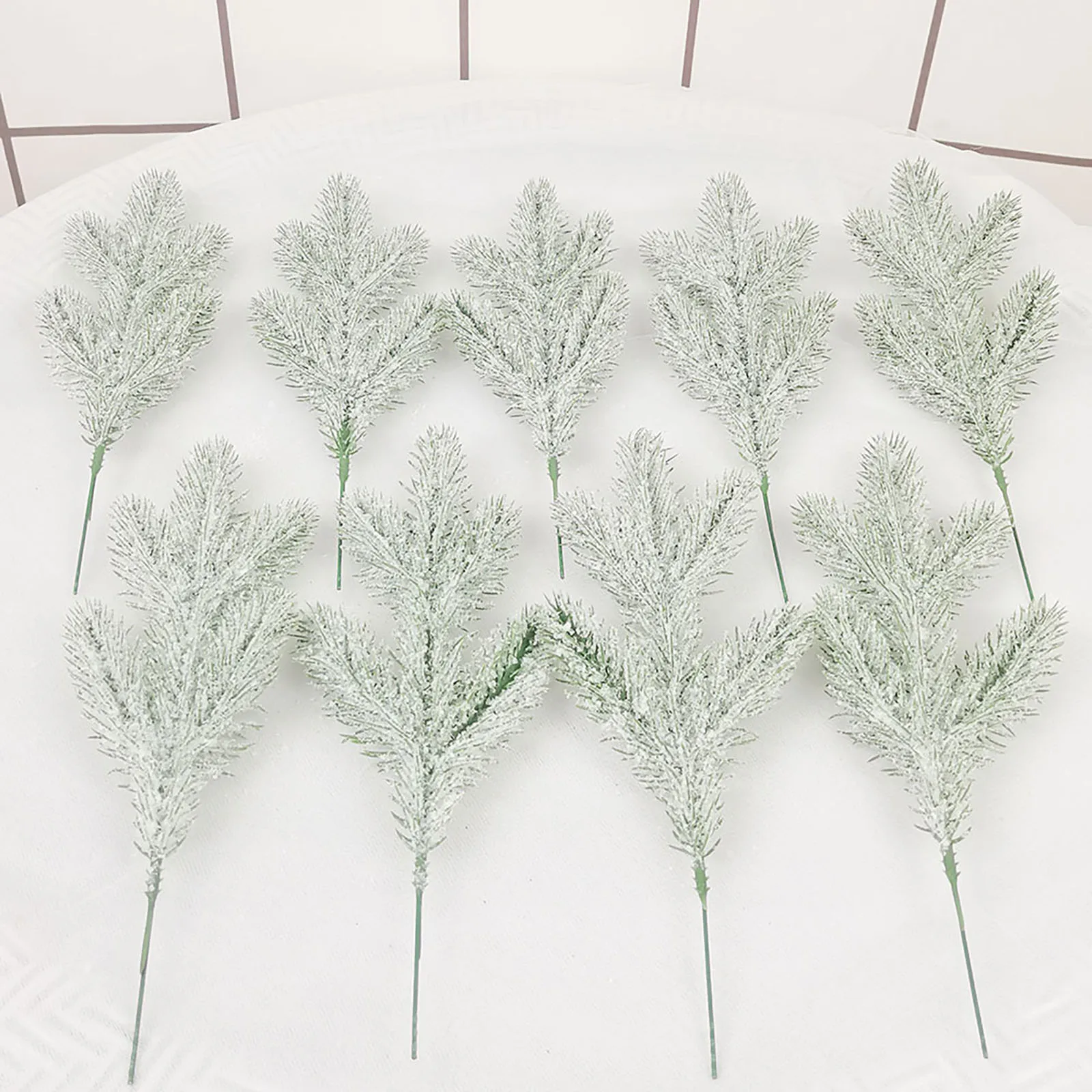 

Artificial Picks for DIY Christmas Decorations Plastic and Wire Construction Dark Yellow Green Tones Suitable for Pine Stems