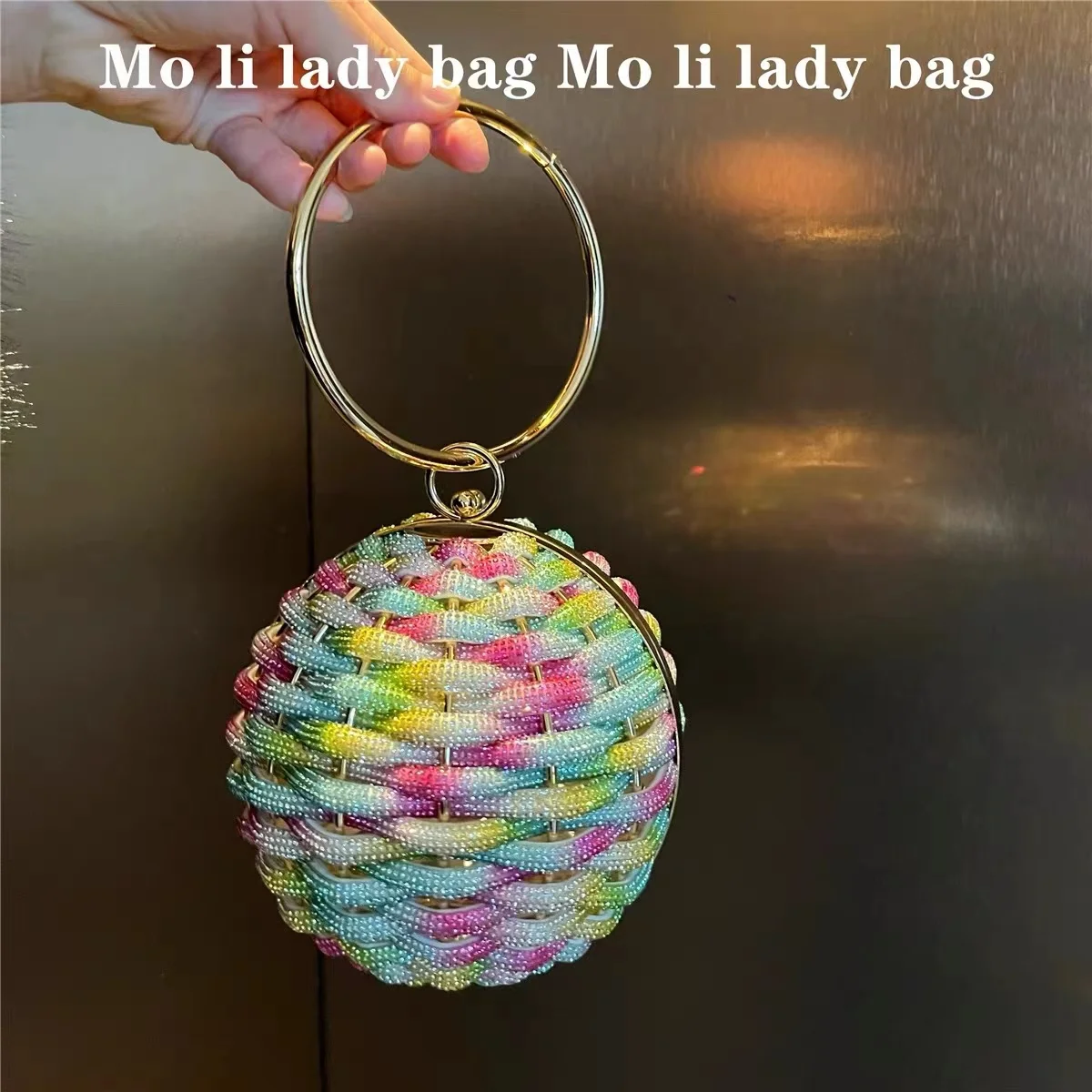 Круглая сумка с блестящими стразами и бриллиантами женская роскошная вечерняя