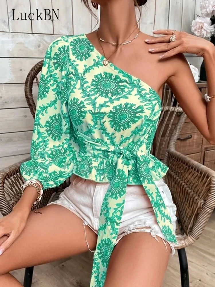 

New Pattern Print One Shoulder Blosues Women Sexy Skew Collar Waist Lace-up T-Shirt Top Fashion Casual Office Long Sleeve Blusas