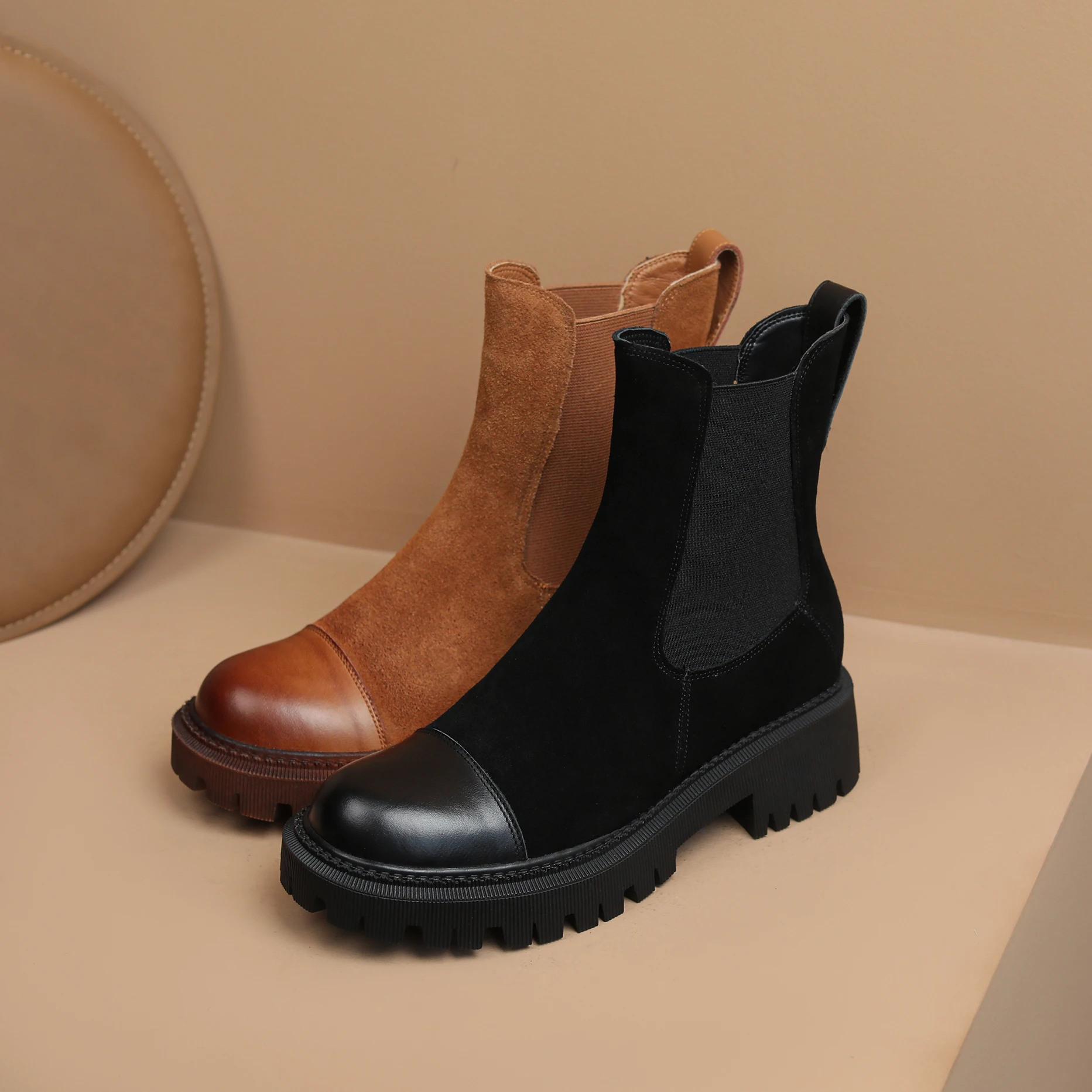 

YPP Genuine Leather Chelsea Women Boots Thick Med Heels Dress Platform Shoes Brand 2023 New Retro Winter Ankle Boots