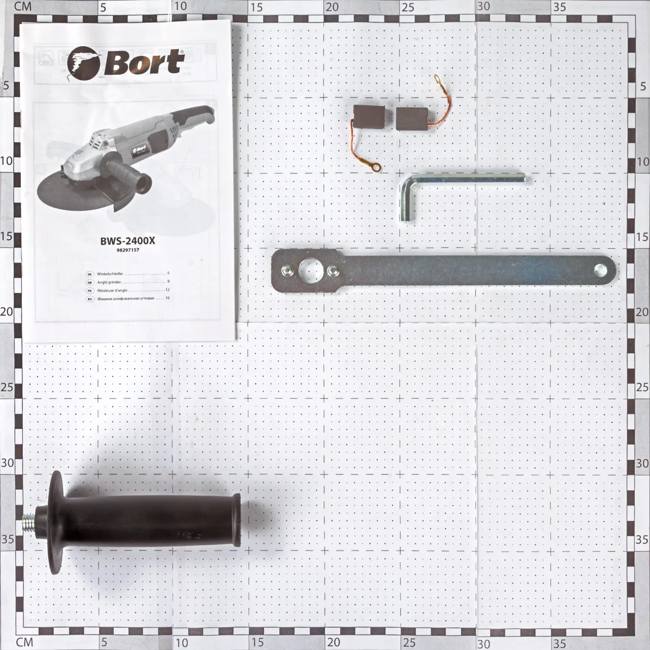 Машина шлифовальная угловая Bort BWS-2400X (Мощность 2400 Вт 6500 об/мин диск 230 мм плавный
