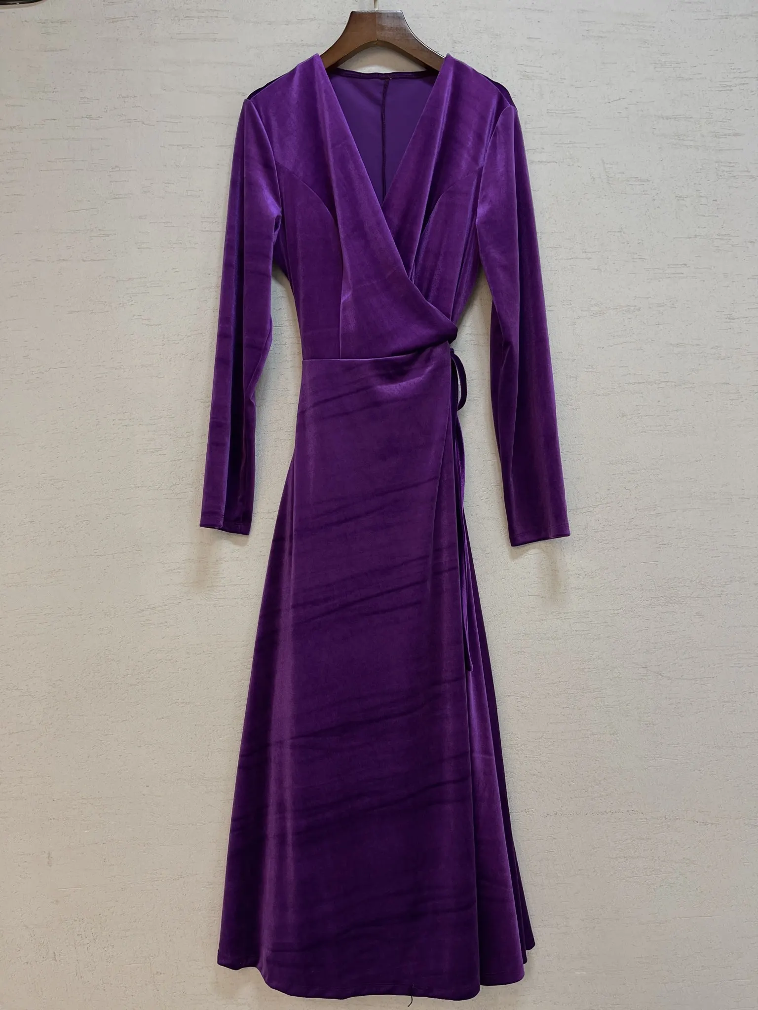

Spring and summer new dress temperament fan online and very hidden meat