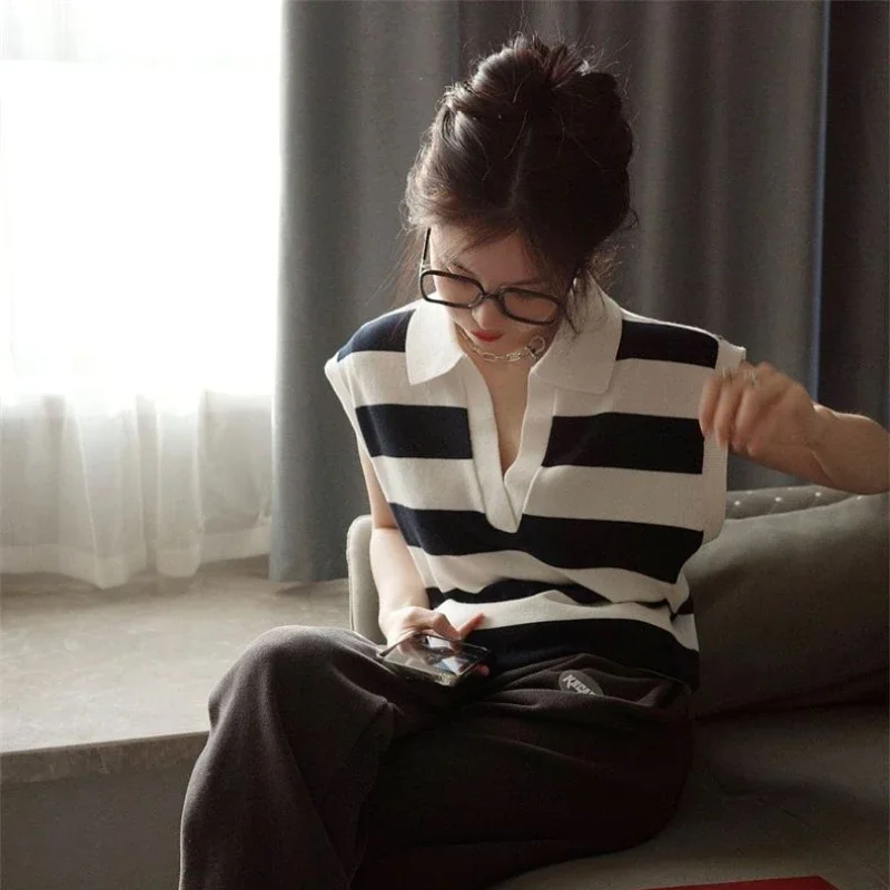 Женский вязаный повседневный жилет в полоску с v-образным вырезом нежный летний