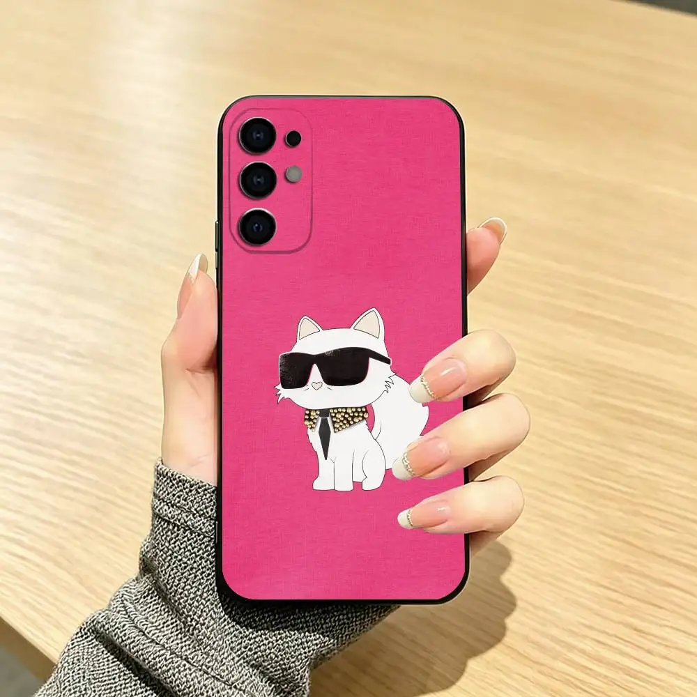Фото Чехол для телефона Karl Lagerfeld Cat Gift, черный, силиконовый, мягкий, для Samsung S25, S24, S21, S22, S23, S30, Ultra, S20, Plus, Fe, Lite №2