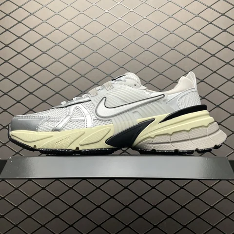 Nike V2K Run Серебристые мужские и женские винтажные кроссовки для папы на толстой подошве с низким берцем