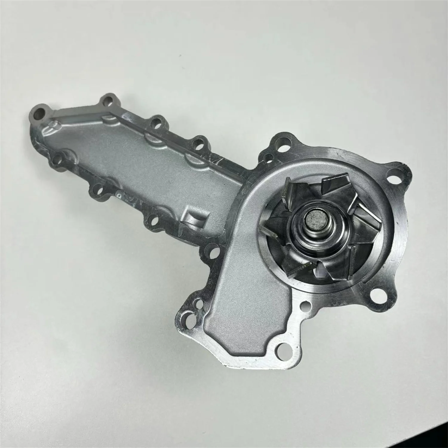 Водяной насос 1A051-73032 для Kubota V2003 V2203 V2403 1503 двигатель 1A051-73030 1A051-73035