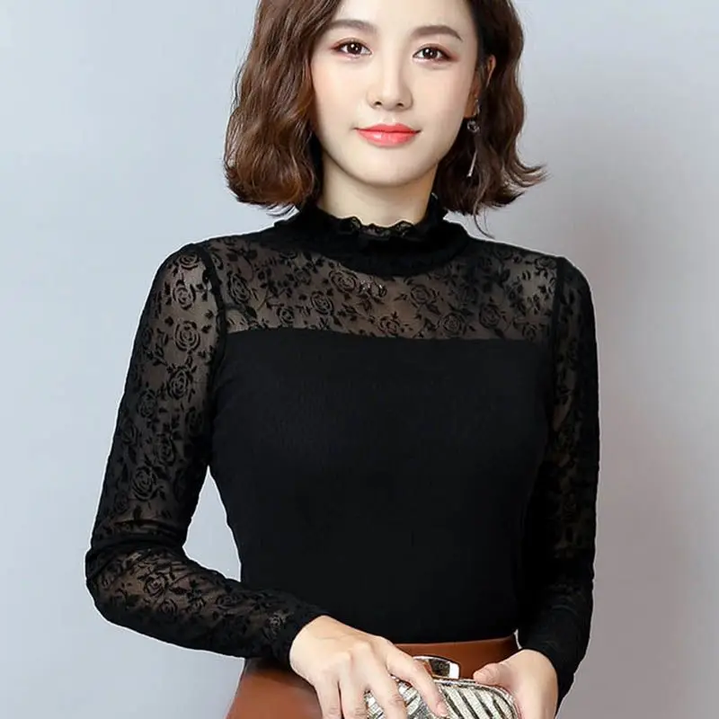 Футболка женская сетчатая с принтом кружевная высоким воротником и графическим