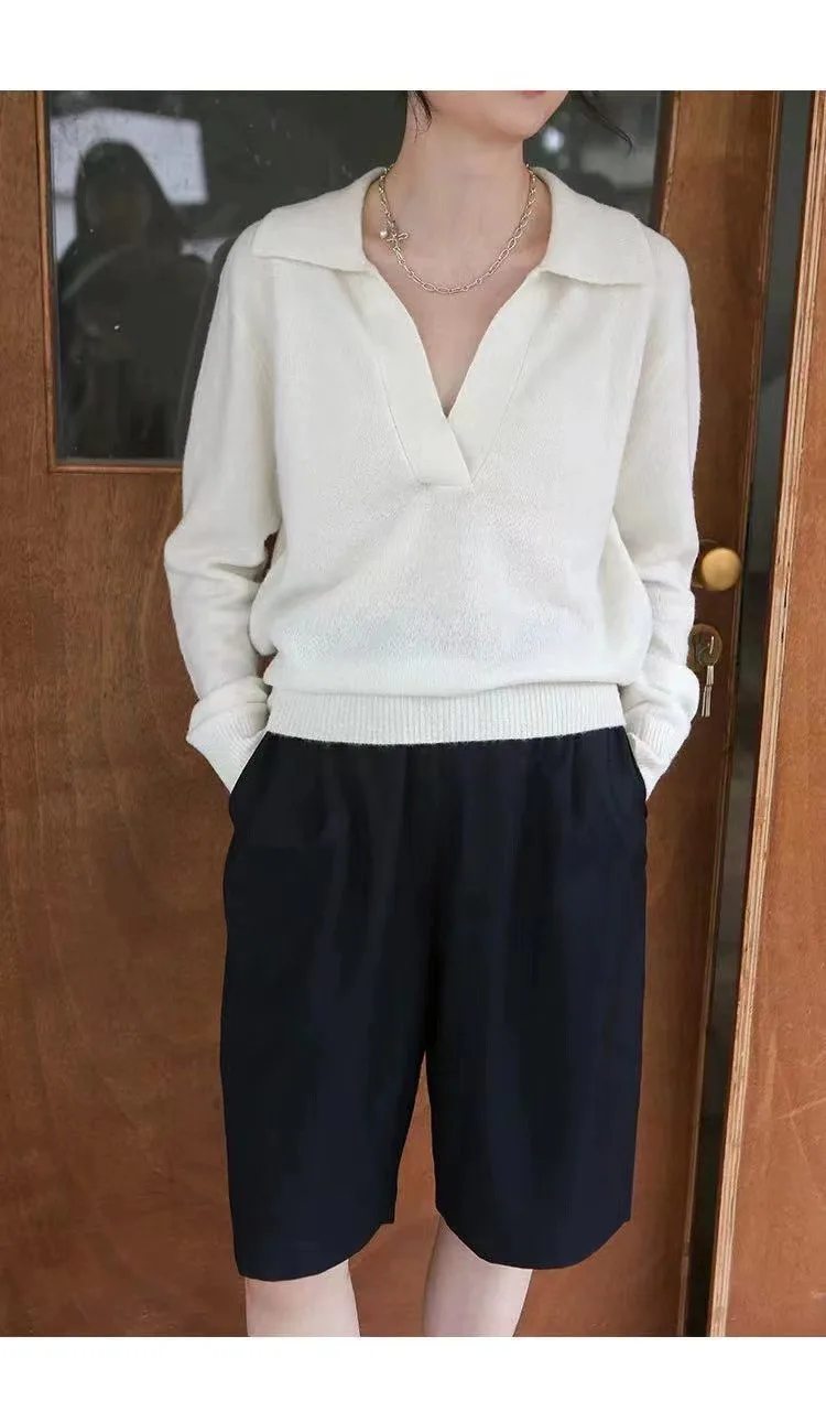 Женский вязаный свитер с воротником-поло