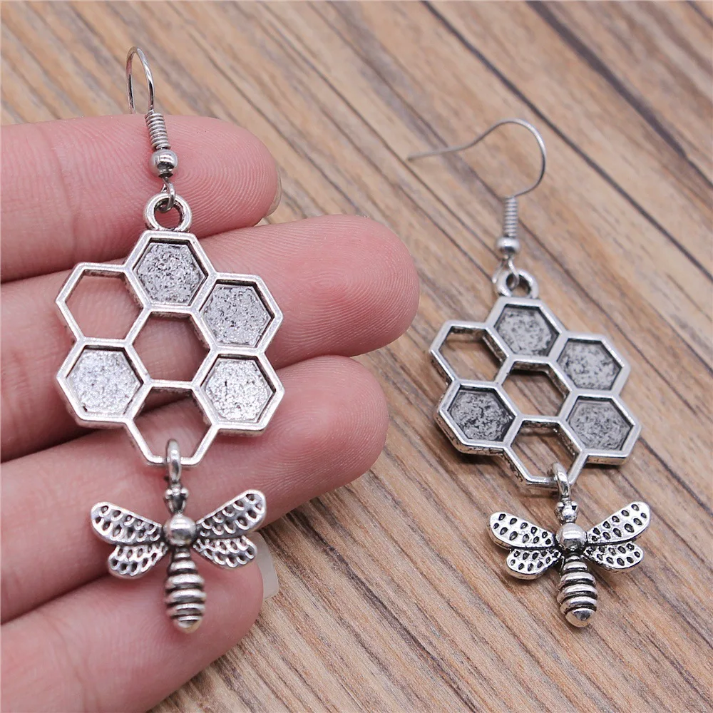 

Женские винтажные серьги-подвески в виде пчелы