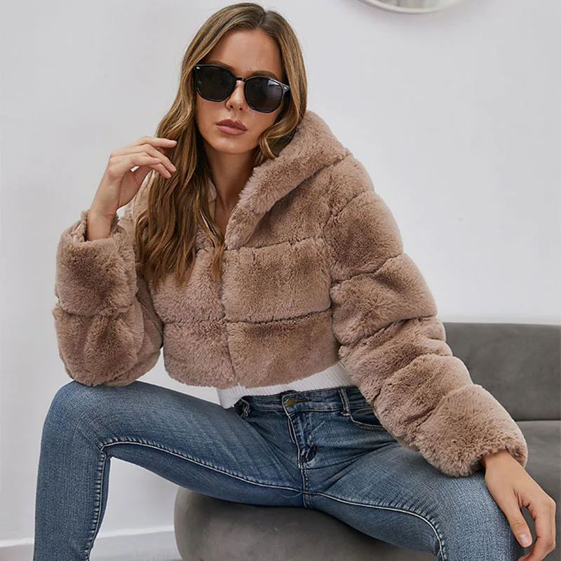 Women's Parka Faux Fox Fur Fashion Europe Warm Cheap Teddy Jacket Long Sleeves 2022 New Luxury Fluffy Coat Free Shipping