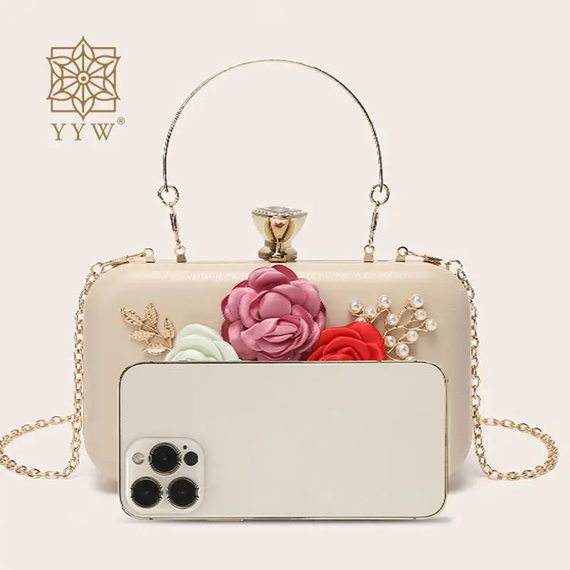 Рисунок 3 - Женская вечерняя сумочка из искусственной кожи