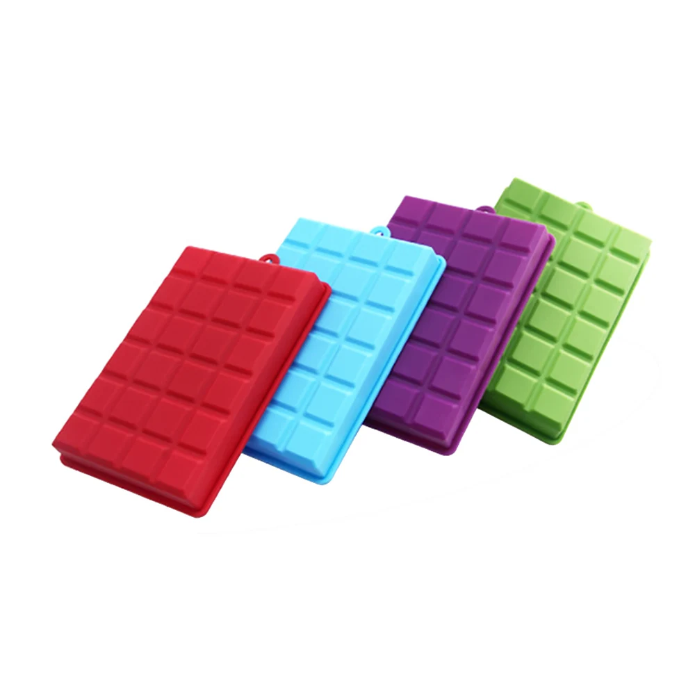 Силиконовая форма для льда с крышками 24 отделения |