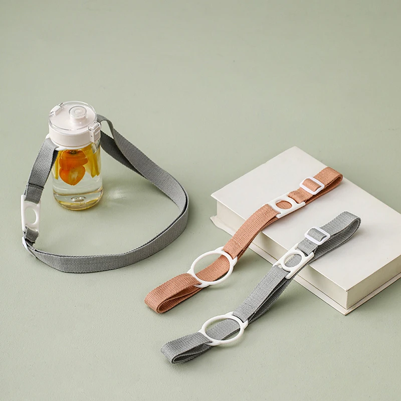 

Практичный регулируемый ремешок для бутылки с водой