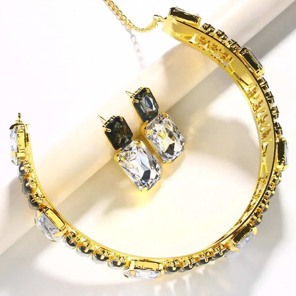 Женское ожерелье-чокер с квадратным кольцом