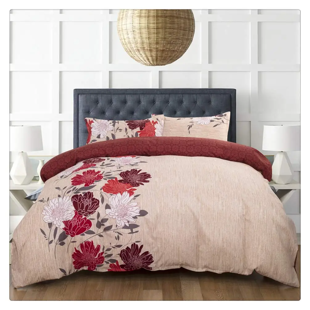 

Набор постельного белья из микрофибры с цветочным принтом и 2 наволочками