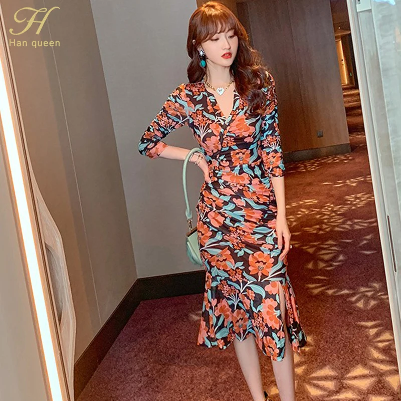 

H Han Queen New V-Neck Printed Wrinkle Split Vintage Dress Women Sheath Office Mermaid Dresses Korean Bottoming Bodycon Vestidos