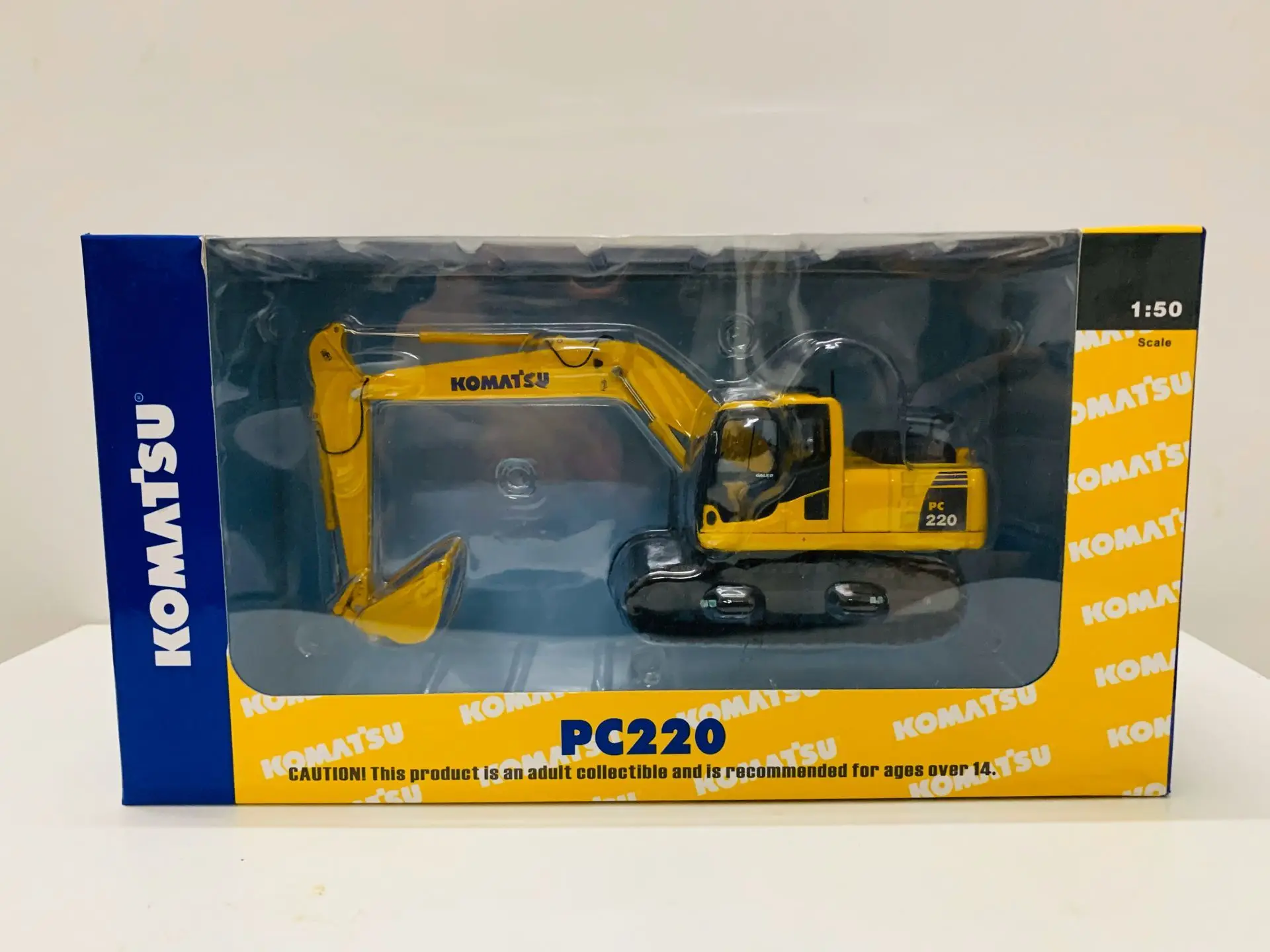 Komatsu PC220 экскаватор металлические гусеницы масштаб 1/50 литая модель новая в