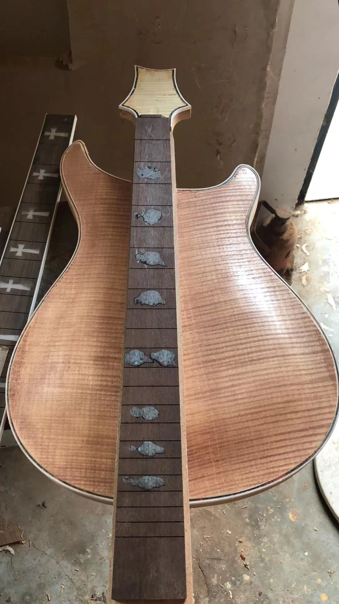 

Semi Complete Electric Guitar Support Custom