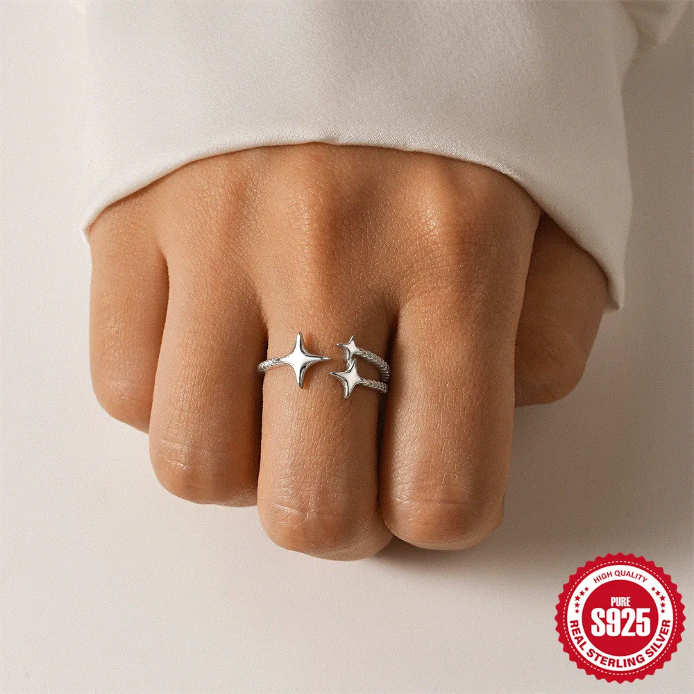 Женское открытое геометрическое кольцо из серебра 925 пробы с цирконом