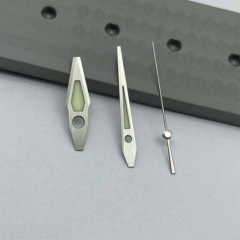 High-End Quality Stainless Steel/Golden Color Watch Hand Super Green Luminous Flat Top Second Needle Fit NH35/36/7S26 Movement