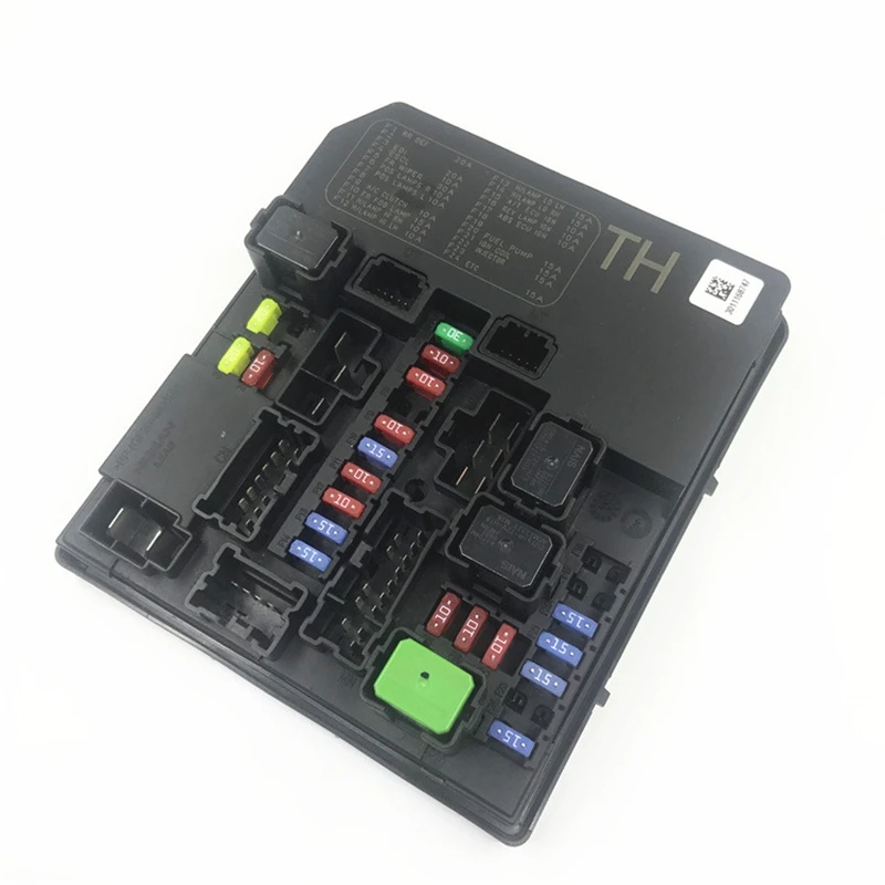 

1 Piece Car IPDM BCM Body Module Fuse Box 284B7ED03A 284B7-ED03A For Nissan Sentra Livina Tiida