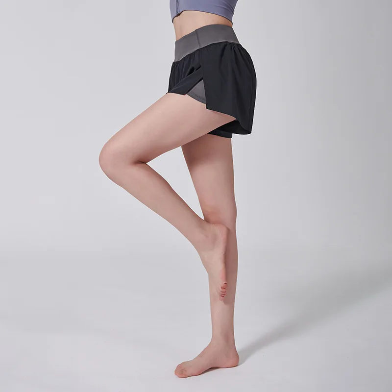 Yoga Shorts Women's Loose Fitting Sports Fitness Cycling Pants High Waist Slimming And Seamless Lining Anti Walking Light Drying