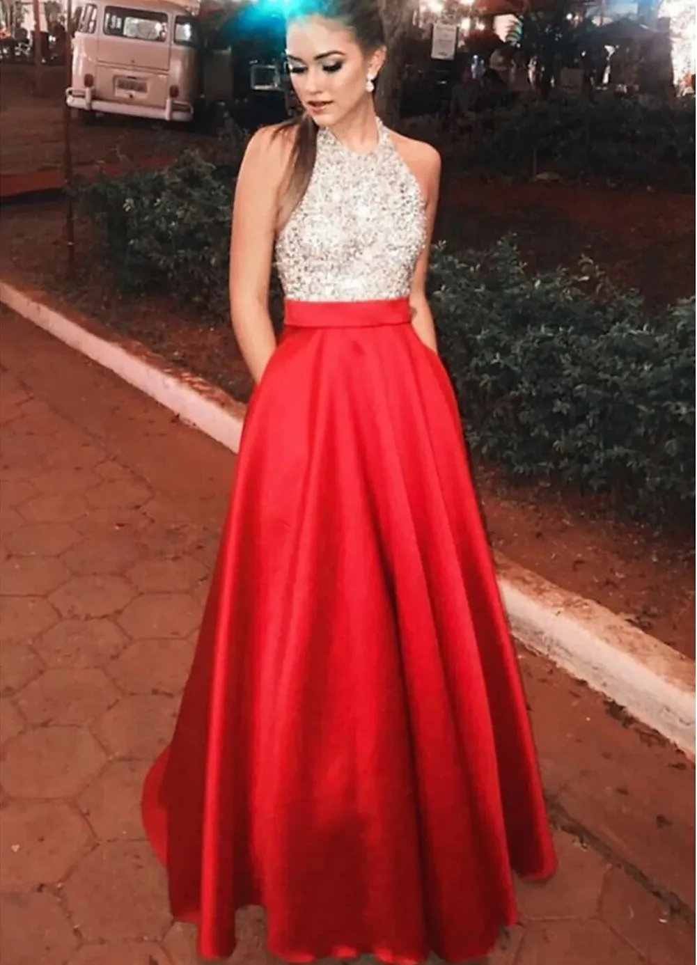 

Red A-Line Prom Formal Dress Halter Sleeveless Satin Sequined Evening Engagement Gowns 2023 New Robe De Soirée