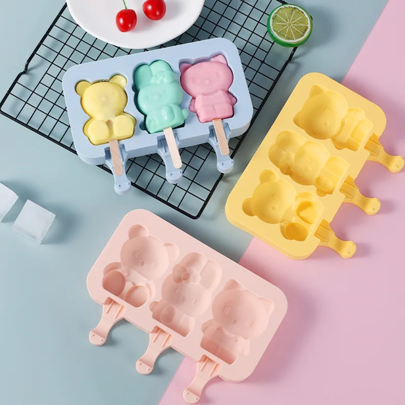 

Silicone Ice Cream Mold with Lid Animals Shape Jelly DIY Homemade Cute Cartoon Ice Cream Reusable Popsicle Stick Ice Moulds