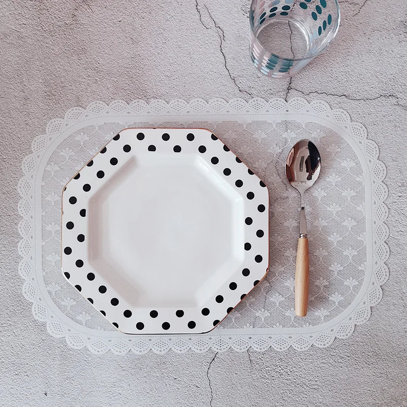 

Креативная простая кружевная подставка, водонепроницаемый коврик для стола, кухонная Нескользящая подставка для стола, украшение стола, те...