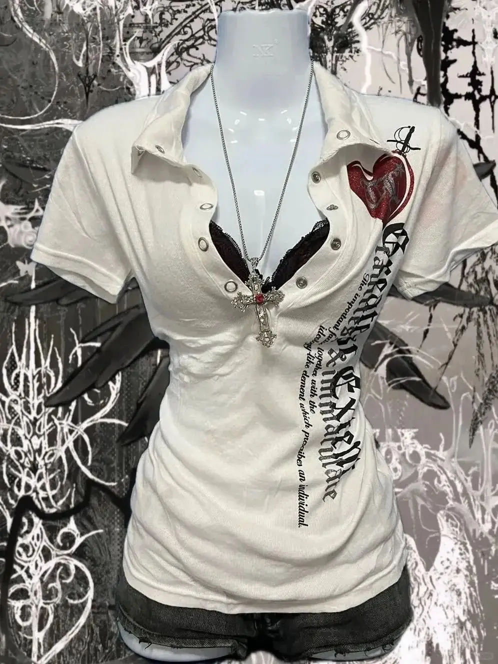 Фото Ретро-футболка Y2K в стиле New Millennium Street Wear для дерзких девушек, белая, с коротким рукавом, женская, винтажная, приталенная, с эффектом утяжки талии, в стиле Ins №4