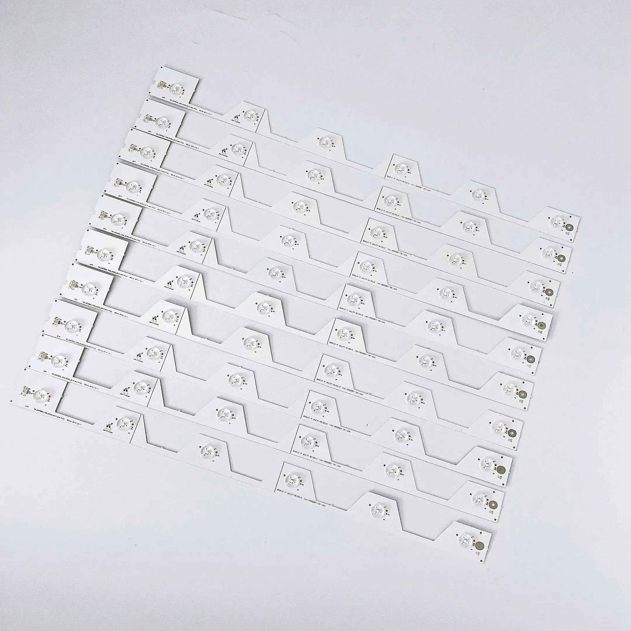 Фонарь для подсветки 55FA3203 55FA3213 55UA6406 55UB6406 B55A558U B55A658U B55A858U D55A561U D55A620U L55E5800A 55HR330M06A1