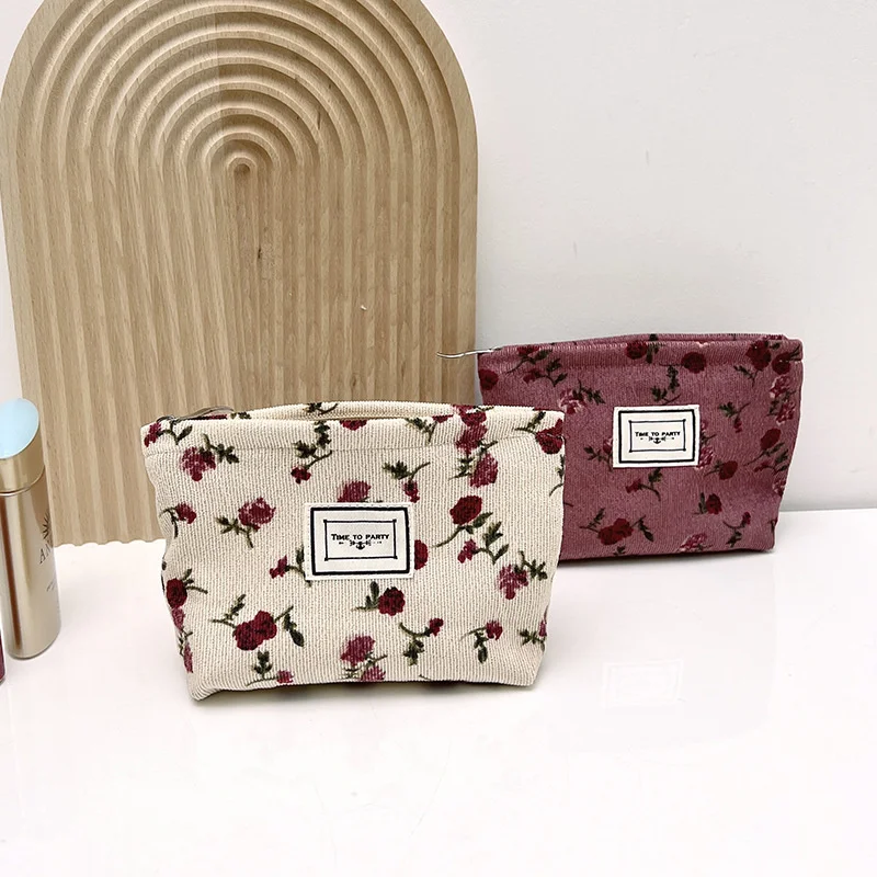 

New Vintage Floral Corduroy Makeup Bag Portable Clutch Cosmetic Storage Bag Sanitary Napkin Pad Organizer Key Coin Purse Pouch